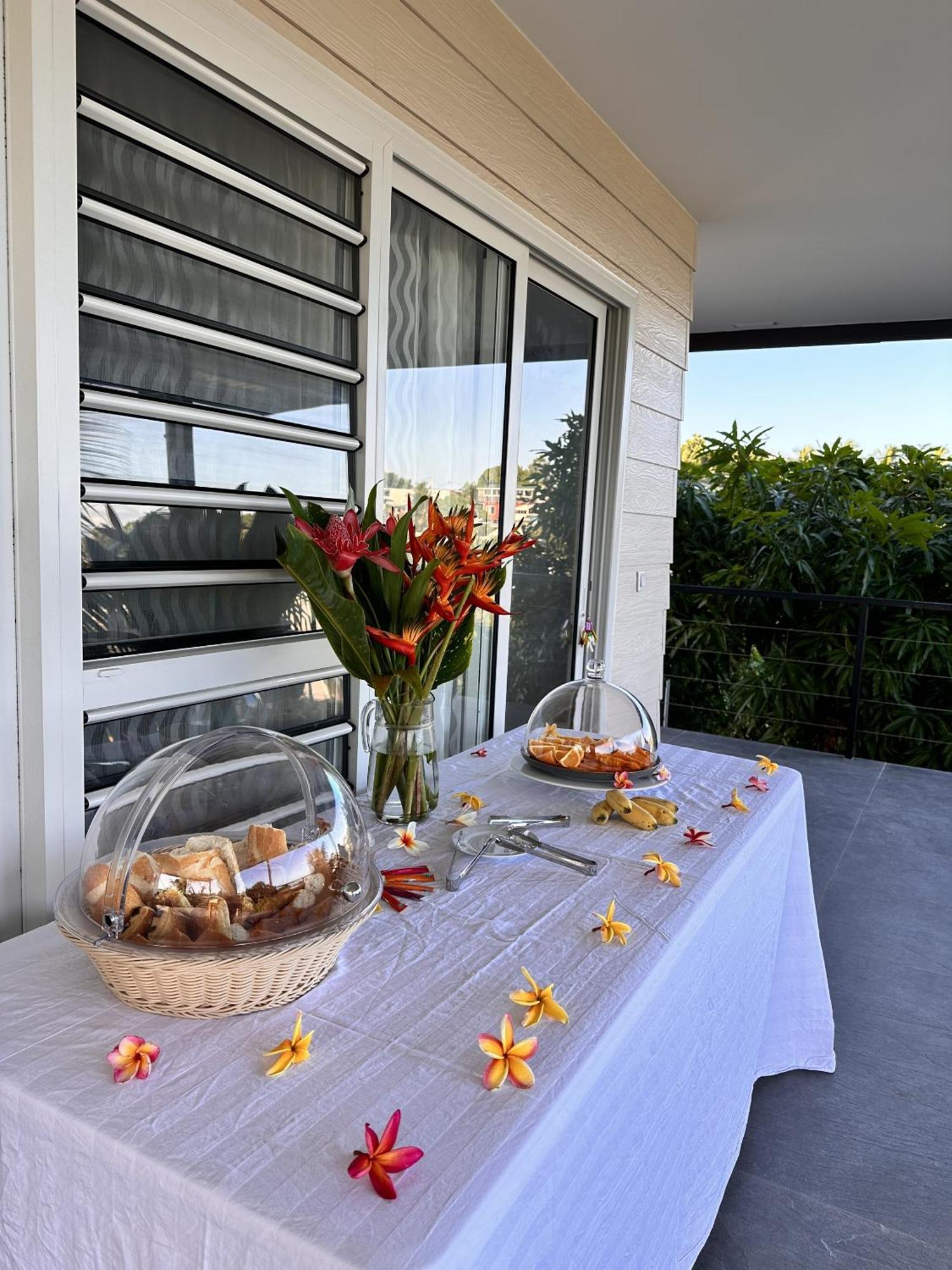 Ononui Lodge Airport, Ocean-View, Private Bathroom And Balcony, Free Wifi And Parking, On-Site Car Rental Faaa Luaran gambar