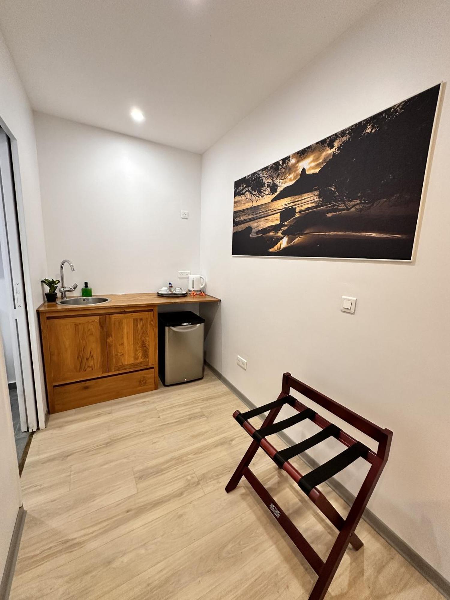 Ononui Lodge Airport, Ocean-View, Private Bathroom And Balcony, Free Wifi And Parking, On-Site Car Rental Faaa Luaran gambar