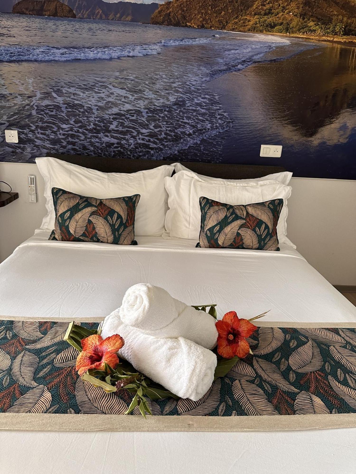 Ononui Lodge Airport, Ocean-View, Private Bathroom And Balcony, Free Wifi And Parking, On-Site Car Rental Faaa Luaran gambar
