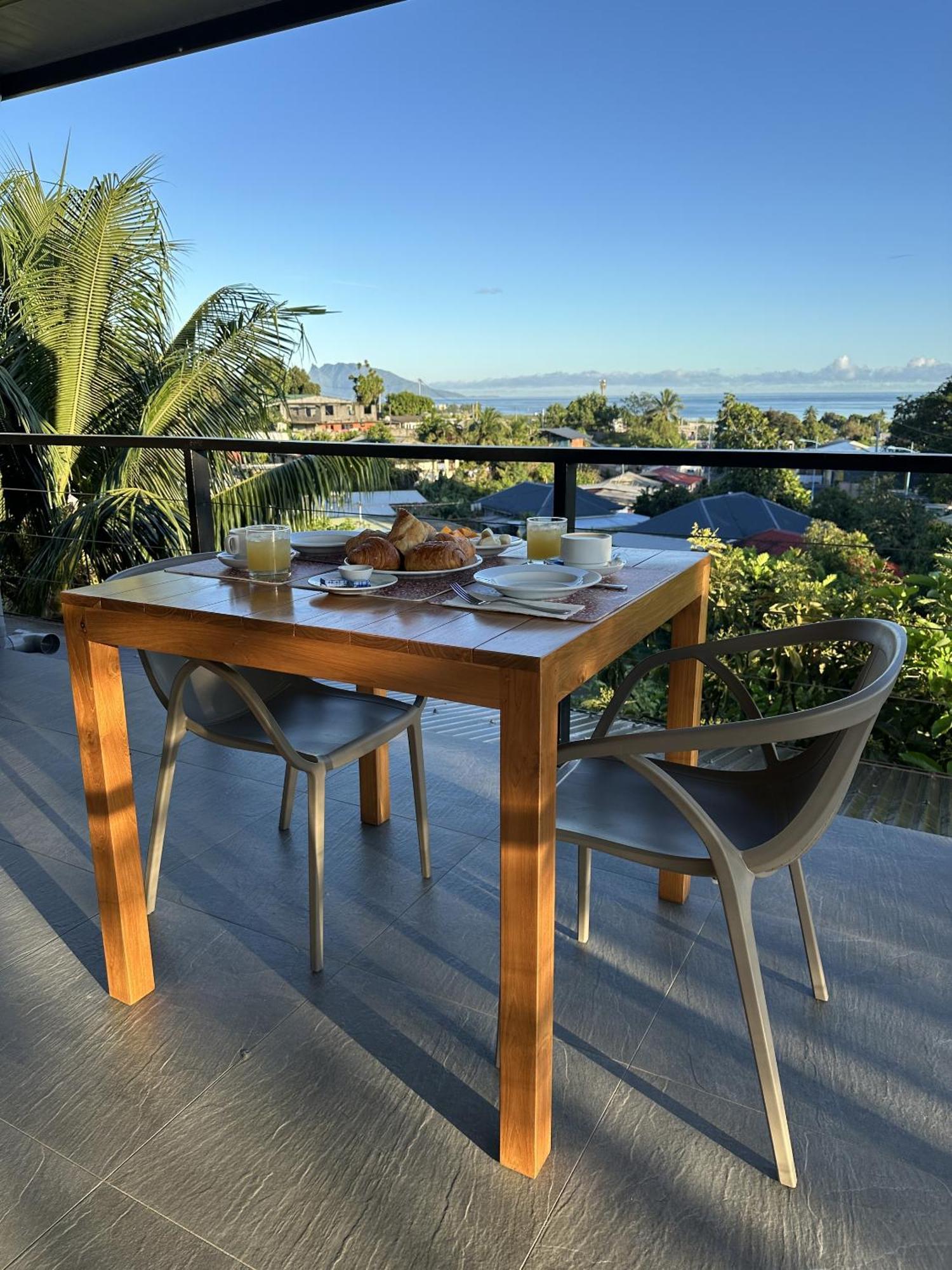Ononui Lodge Airport, Ocean-View, Private Bathroom And Balcony, Free Wifi And Parking, On-Site Car Rental Faaa Luaran gambar