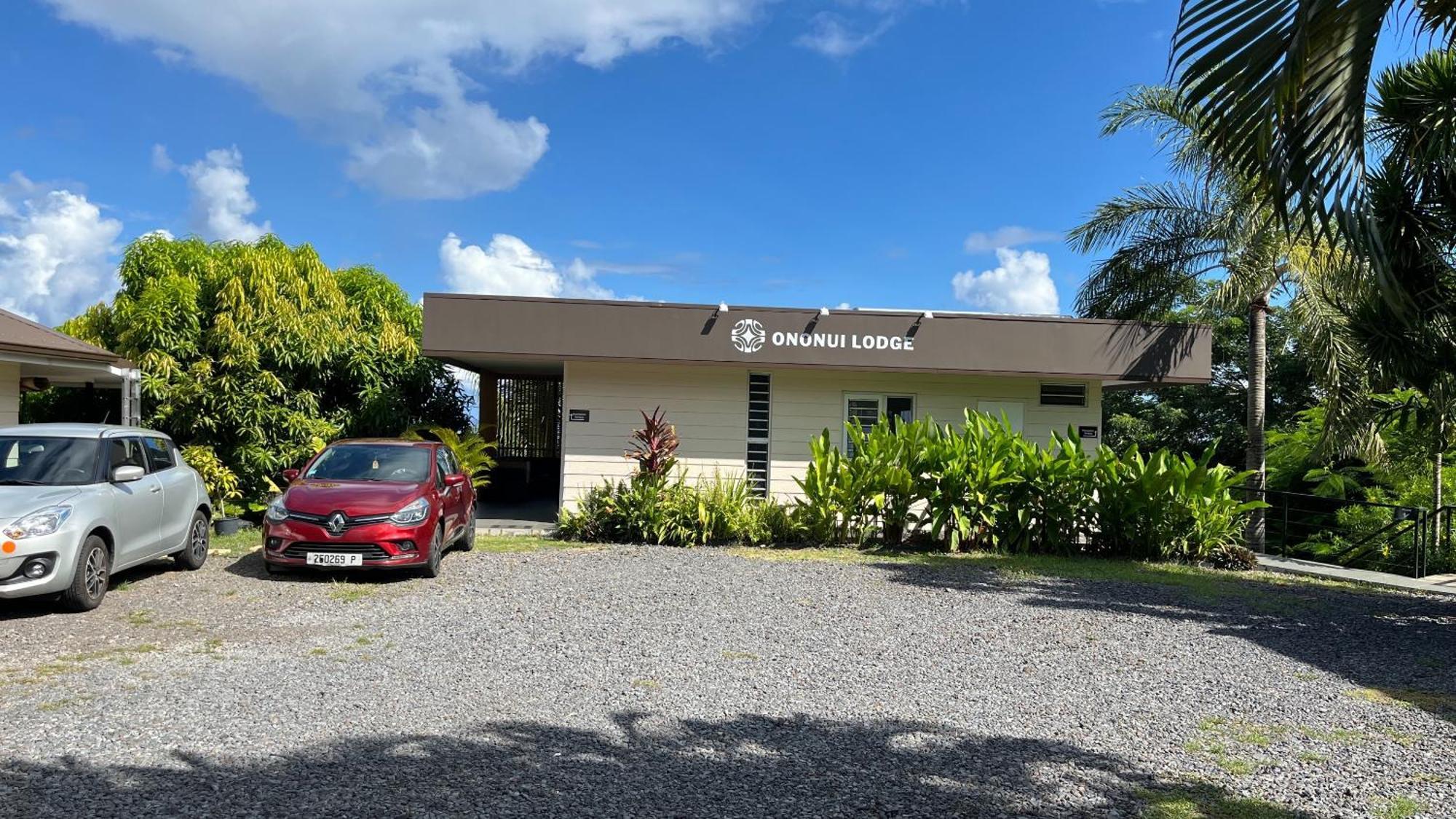 Ononui Lodge Airport, Ocean-View, Private Bathroom And Balcony, Free Wifi And Parking, On-Site Car Rental Faaa Luaran gambar